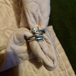 Arrow & Heart James Avery Ring